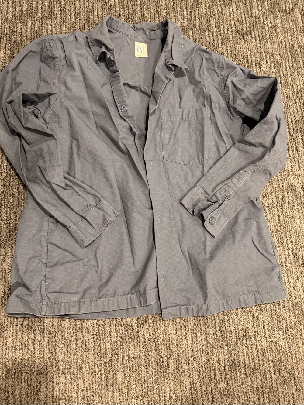 GAP Men’s XXL Button-Front long Sleeved top in blue